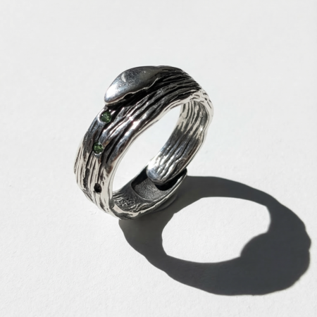 Bague Organique aux Pierres Vertes en Argent 925 – Maison Khmissa